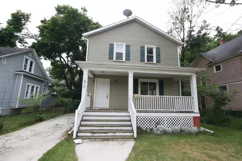 810 Lane Blvd, Kalamazoo, MI 49001