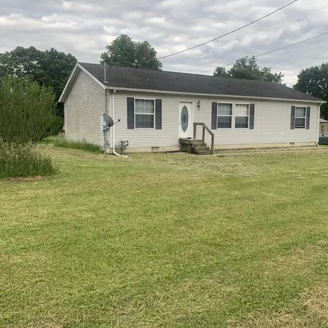 121 Millburg Dr, Benton Harbor, MI 49022