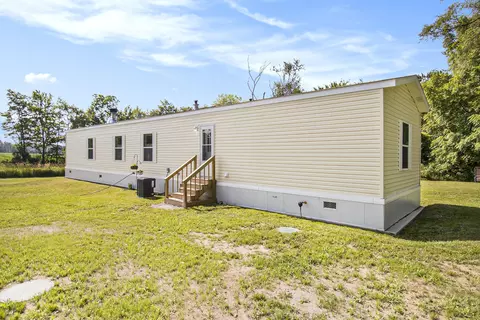 17033 Kessington Rd, Jones, MI 49061