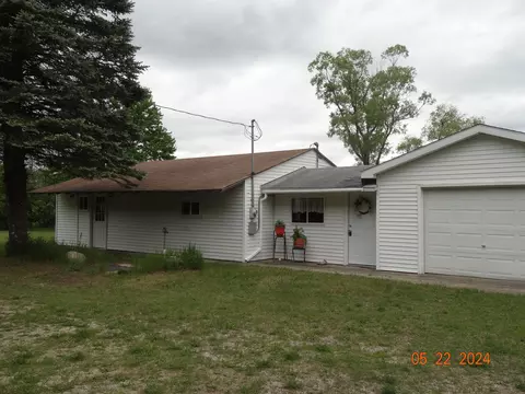 6808 N Mac Rd, Irons, MI 49644