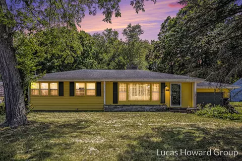 312 Espanola Ave, Kalamazoo, MI 49004