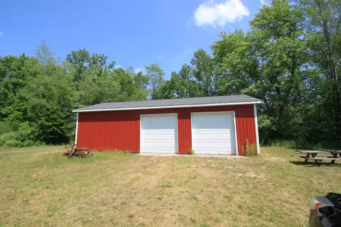 17210 Sparta Ave, Kent City, MI 49330