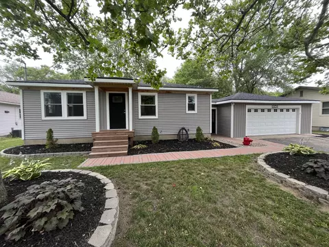 6424 Paris Ave SE, Grand Rapids, MI 49548