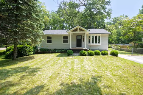 2985 West St, Milford, MI 48380