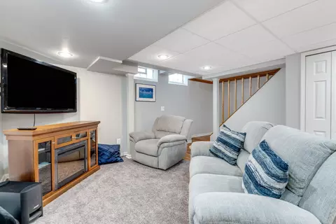 5865 Patterson Dr, Troy, MI 48085 photo 23