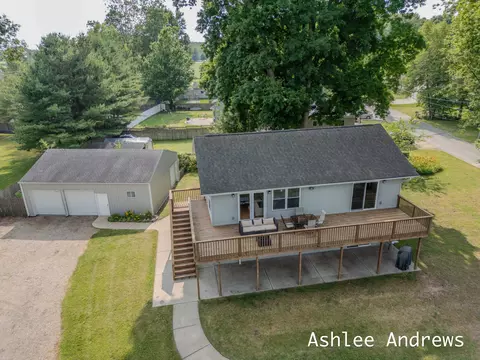 3172 Sandy Beach St, Wayland, MI 49348