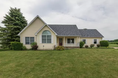7131 Kendall Arbor Ave, Kalamazoo, MI 49009