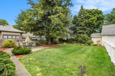 802 E Chicago Rd, Sturgis, MI 49091 photo 5