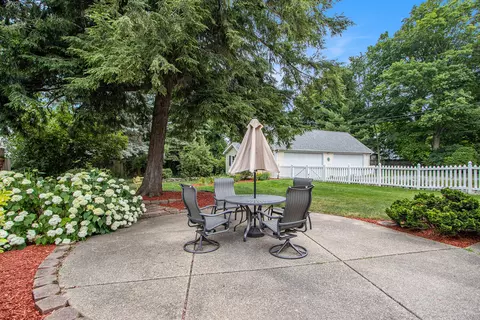 802 E Chicago Rd, Sturgis, MI 49091 photo 6