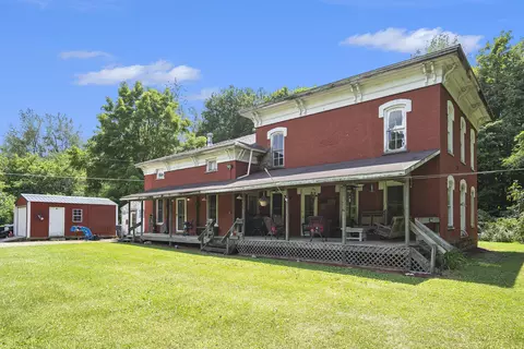 44769 Paw Paw Rd, Paw Paw, MI 49079
