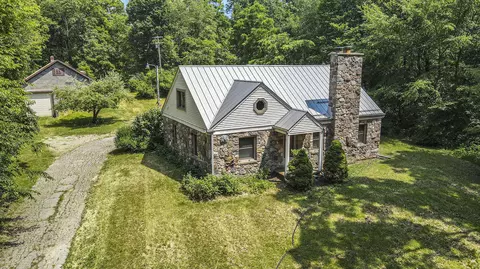 1393 Knight Rd, Ann Arbor, MI 48103