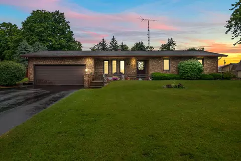 2607 Thompson St, Osseo, MI 49266