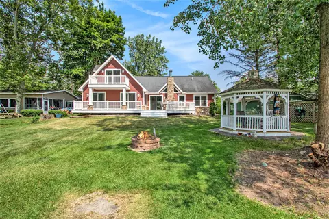 65368 Eby Rd, Cassopolis, MI 49031