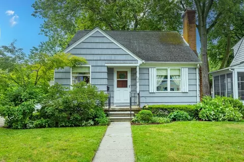 1215 Grant St, Ypsilanti, MI 48197
