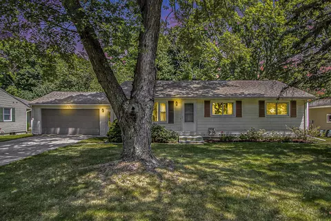 10019 Handel St, Portage, MI 49024