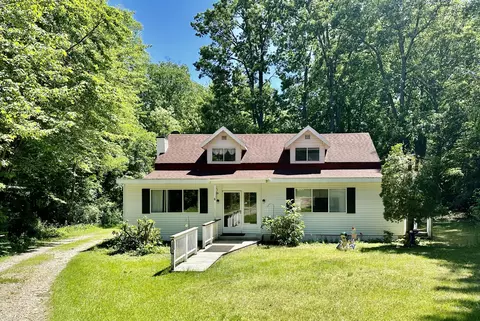 1075 Dykstra Rd, Muskegon, MI 49445