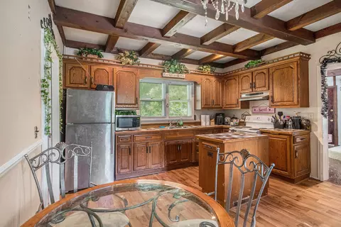 434 E Main St, Vernon, MI 48476 photo 6