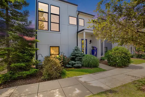 2138 New Town Dr #23, Grand Rapids, MI 49525