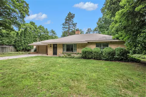 231 Main St, Lawrence, MI 49064