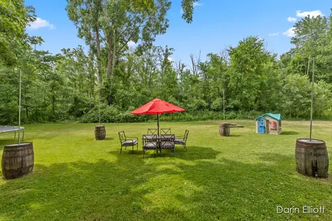 823 E Main St, Ionia, MI 48846