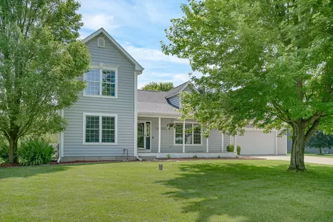 49367 Meadow Oak Trl, Mattawan, MI 49071