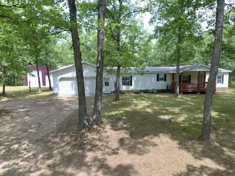 10297 S M-37, Baldwin, MI 49304