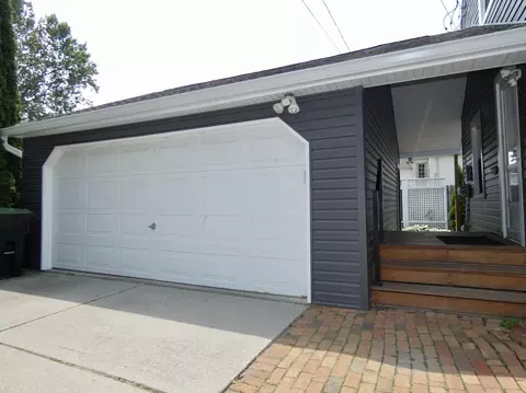 237 Harrison Ave, Trenton, MI 48183 photo 9