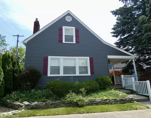 237 Harrison Ave, Trenton, MI 48183 photo 3