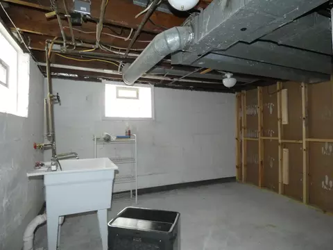 237 Harrison Ave, Trenton, MI 48183 photo 50