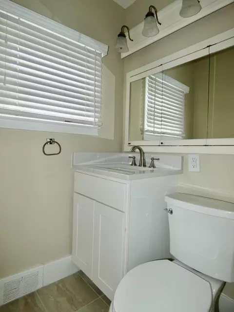 237 Harrison Ave, Trenton, MI 48183 photo 34