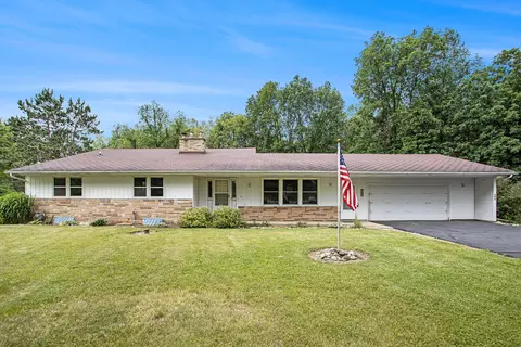 448 M-89, Plainwell, MI 49080