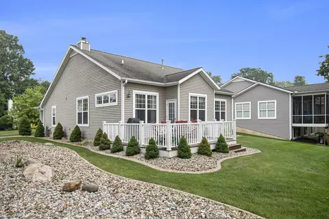 804 E Barrington Cir, Jackson, MI 49203 photo 23