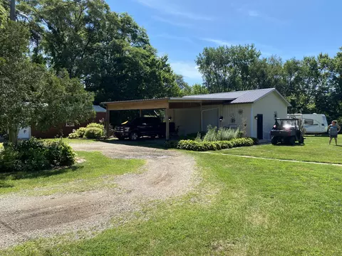 365 Locust St, Constantine, MI 49042 photo 5