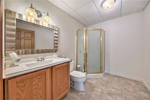 Bath - 12468 Stephenson Rd, Brooklyn, MI 49230 photo 4 of 4