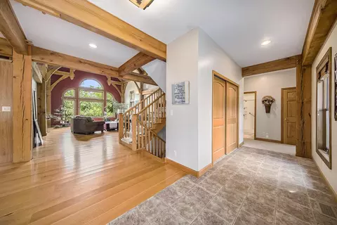 Entry Way - 12468 Stephenson Rd, Brooklyn, MI 49230 photo 2 of 4