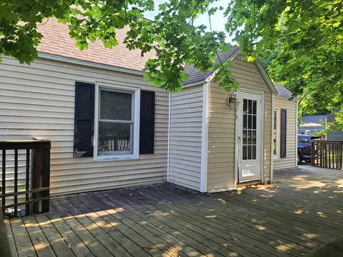 1875 W Lakewood Blvd, Holland, MI 49424