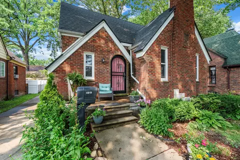 4819 Bishop St, Detroit, MI 48224