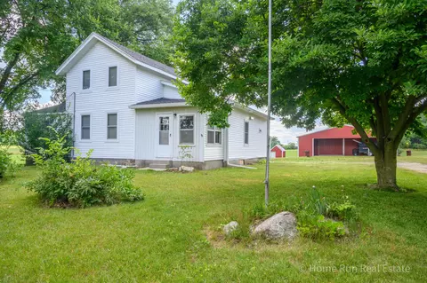5453 Morse Lake Ave SE, Alto, MI 49302