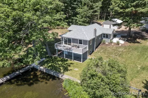 13262 Ungrey Dr NE, Gowen, MI 49326