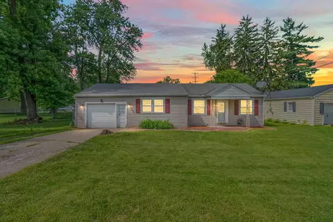 7 E Lynwood Blvd, Hillsdale, MI 49242