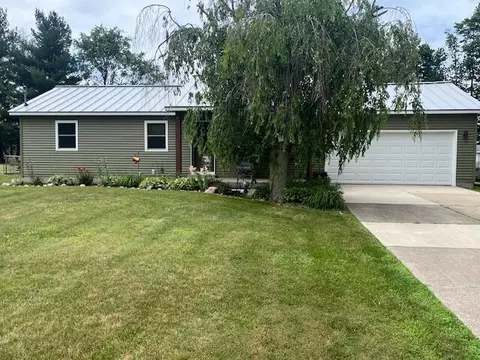 57100 Tim Ave, Three Rivers, MI 49093