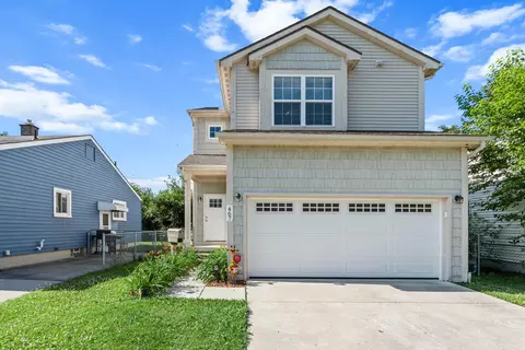 467 W Harwood Ave, Madison Heights, MI 48071