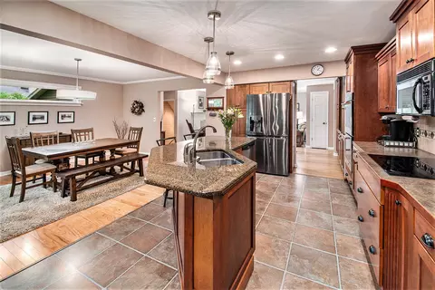 440 Adapointe Dr SE, Ada, MI 49301 photo 11