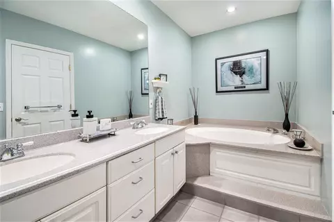 440 Adapointe Dr SE, Ada, MI 49301 photo 18