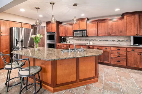 440 Adapointe Dr SE, Ada, MI 49301 photo 9