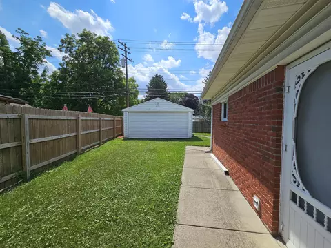 9060 Mason St, Taylor, MI 48180 photo 14