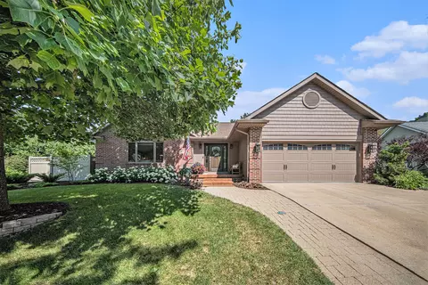 211 Quiet Creek Ct, Chelsea, MI 48118