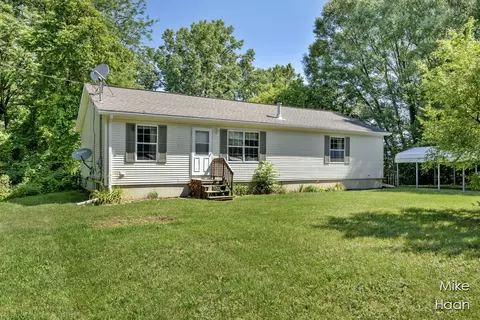 16842 White Rd, Bailey, MI 49303
