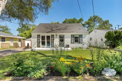 149 Nora St SE, Kentwood, MI 49548