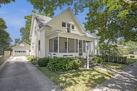117 S Maple St, Sturgis, MI 49091